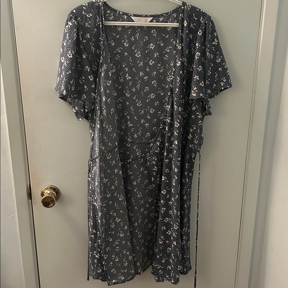 LC Lauren Conrad Short Sleeve Wrap Mini Dress - Picture 14 of 16